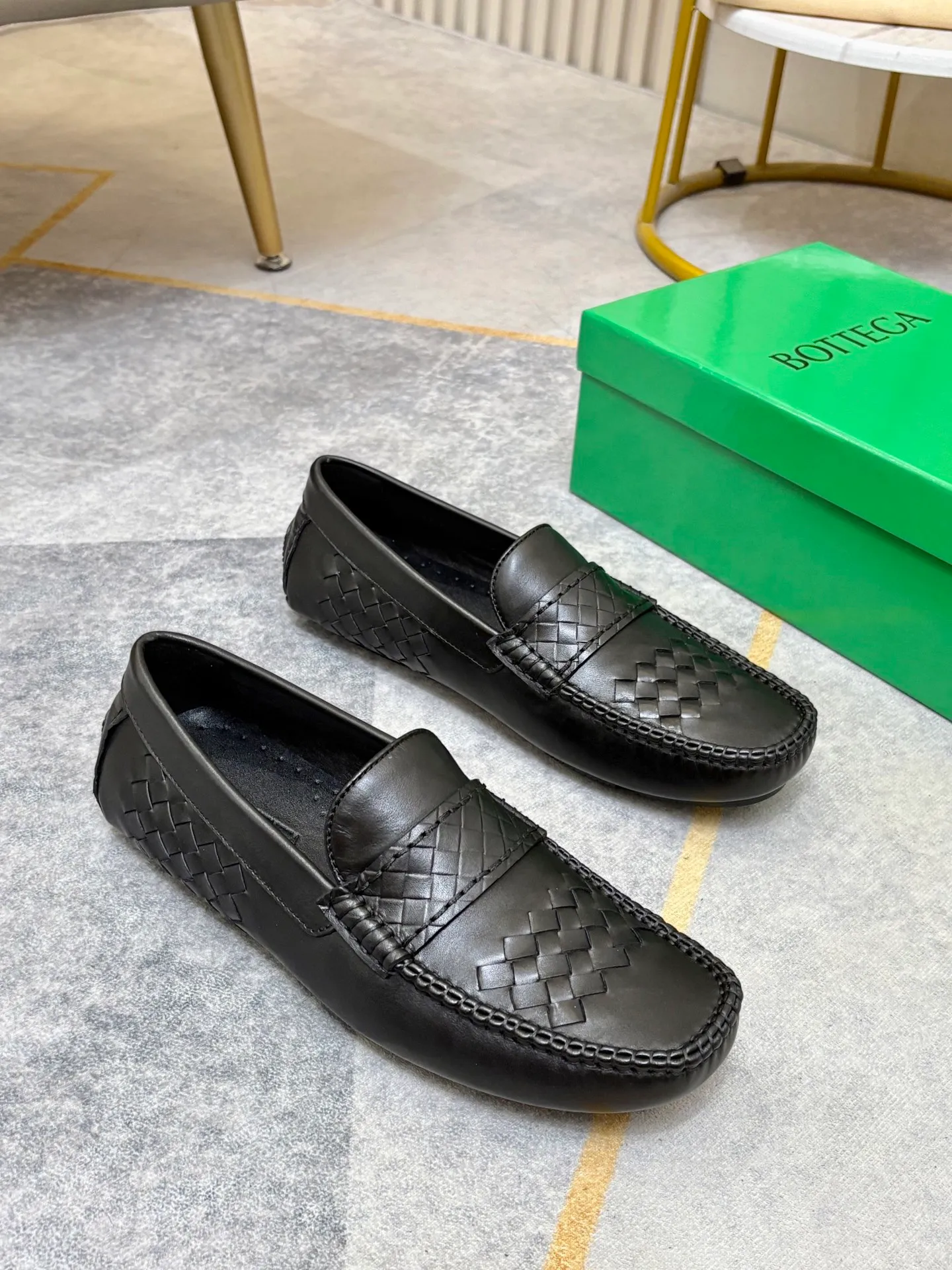 P420💰 (Niu Li + Niu Pad) [BV] The latest hot style‼ ️Casual men's shoes, uppers imported first-layer cowhide ➕Full imported cowhide lining✔️Exquisite workmanship, excellent foot feel, special rubber soles✔️, cool and fashionable, the latest fashion, fashionable outsole, hurry up.  Code number: 38-44 (can be customized to 37.45, non-refundable)